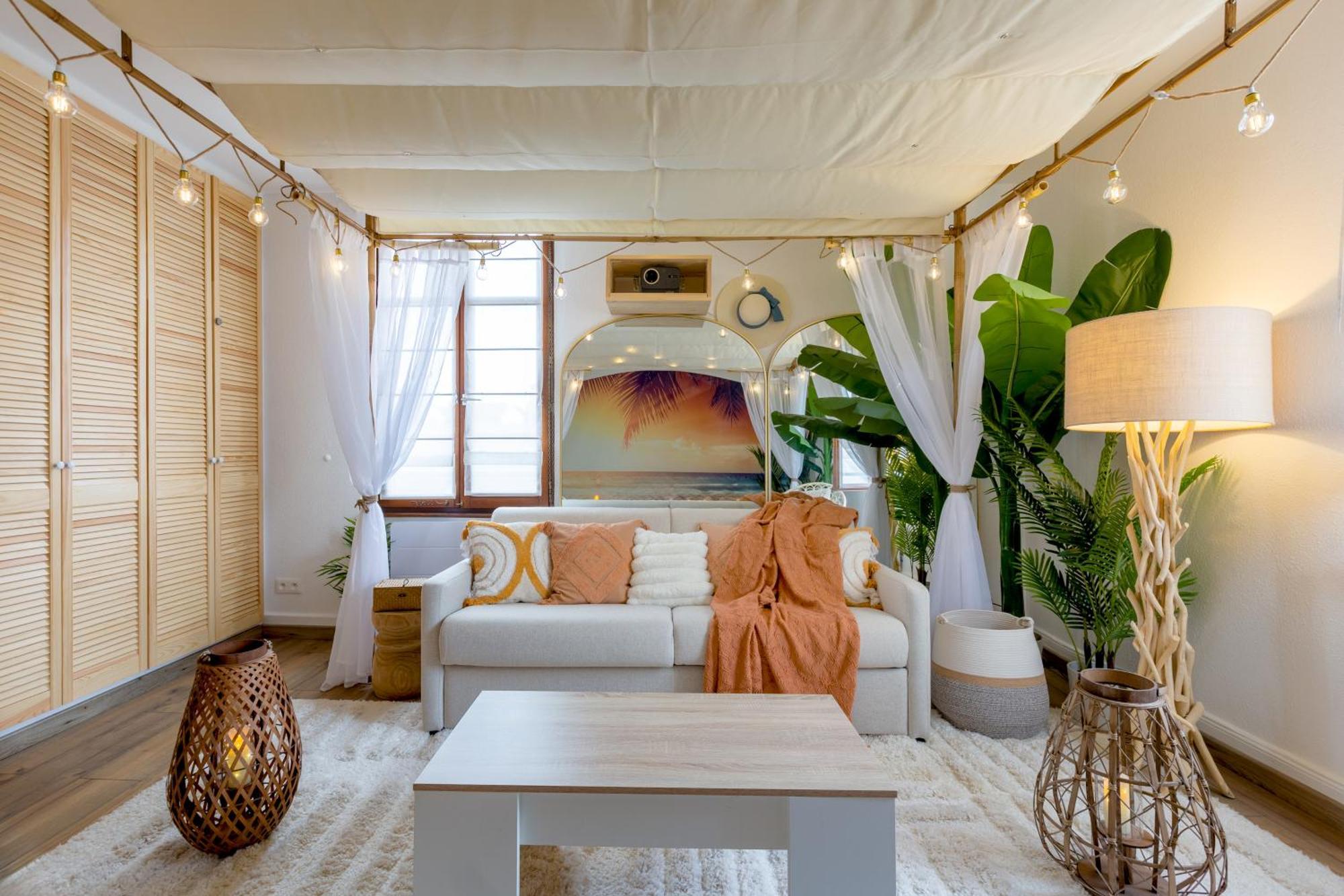 Lit Rond Tres Grand Et Confortable - Garage Possible Ou Parking Gratuit Rue - Gare 2 Min Et Ville 4 Min En Tram - Ciel Etoile - Netflix Videoprojecteur - Luxe Et Evasion Страсбург Экстерьер фото